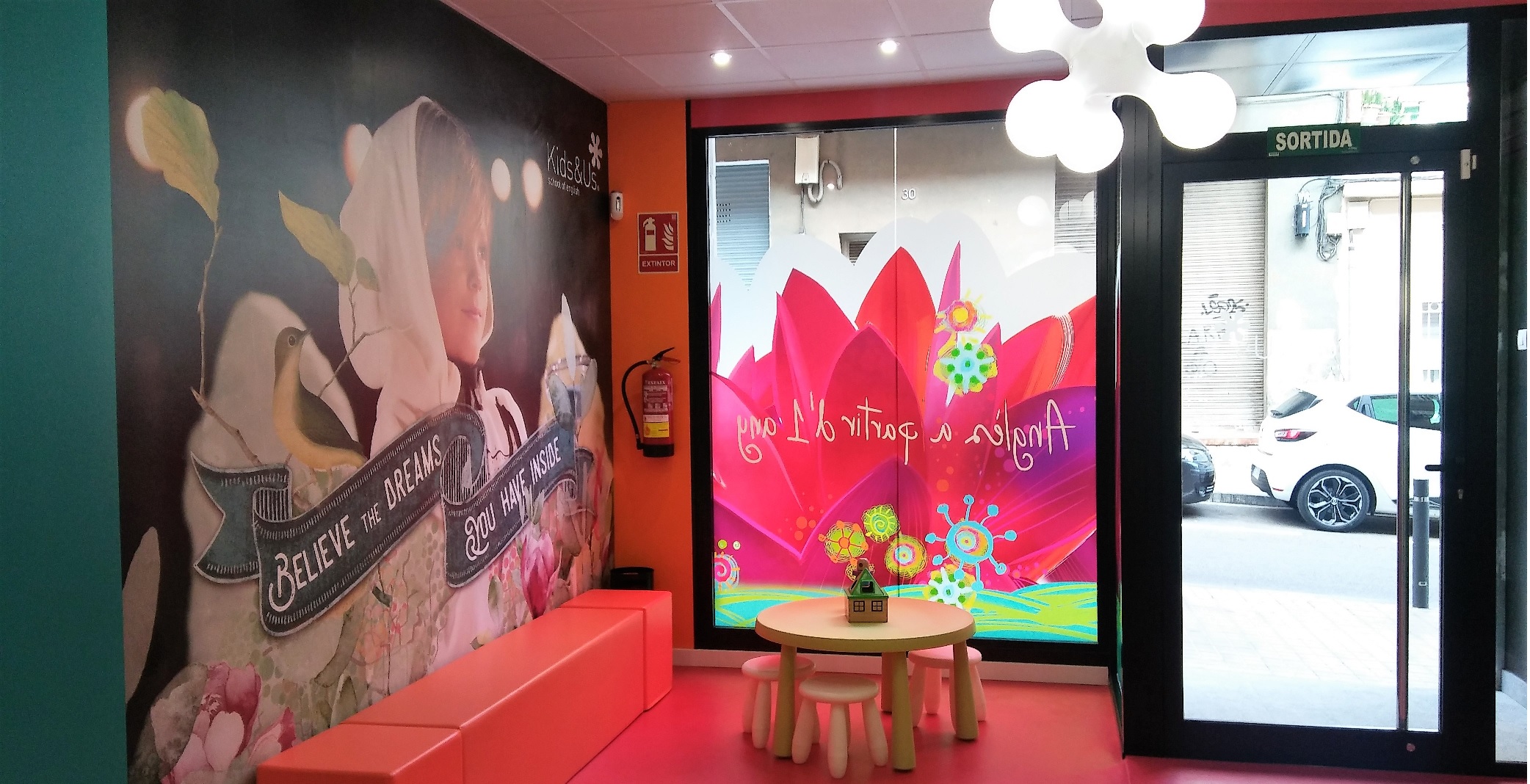 KIDS&US NOU BARRIS